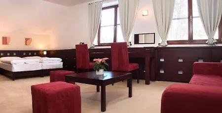 Tulipan Szálloda 4*
